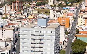 Apto no coração de Serra Negra